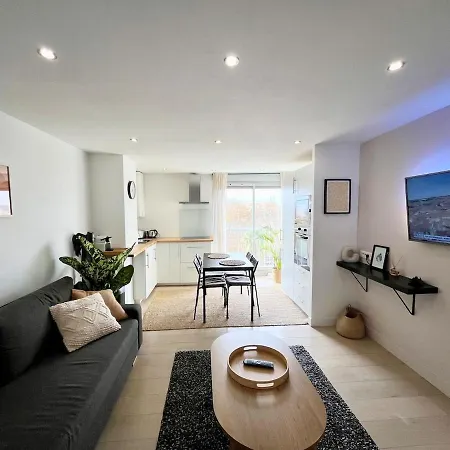Apartment T2 A Deux Pas De La *